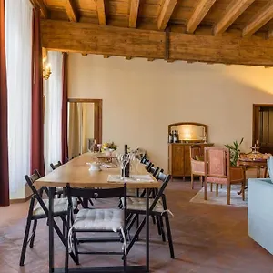 Appartamento Magnificent 1800 In The Heart Of, Verona